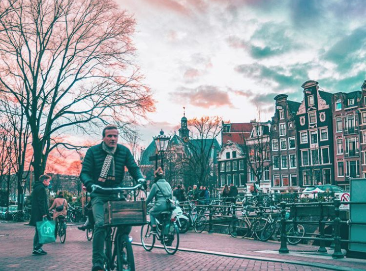 amsterdam-rush-hour-bikes