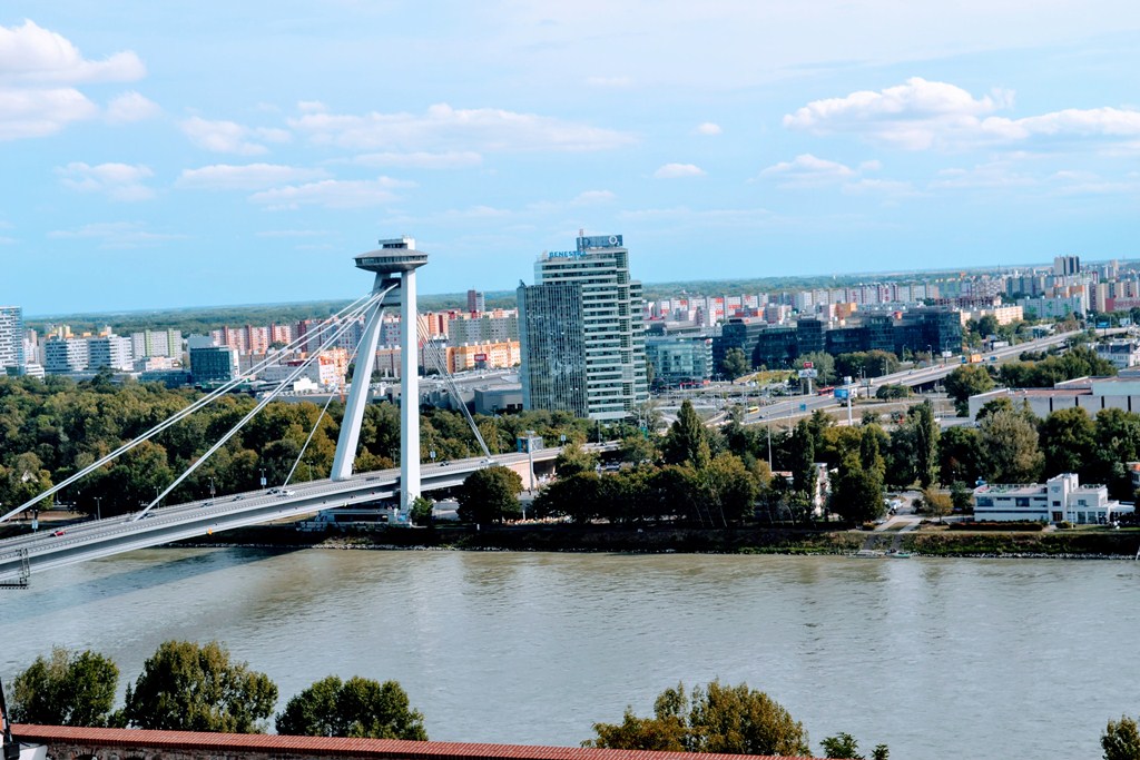 Bratislava UFO most